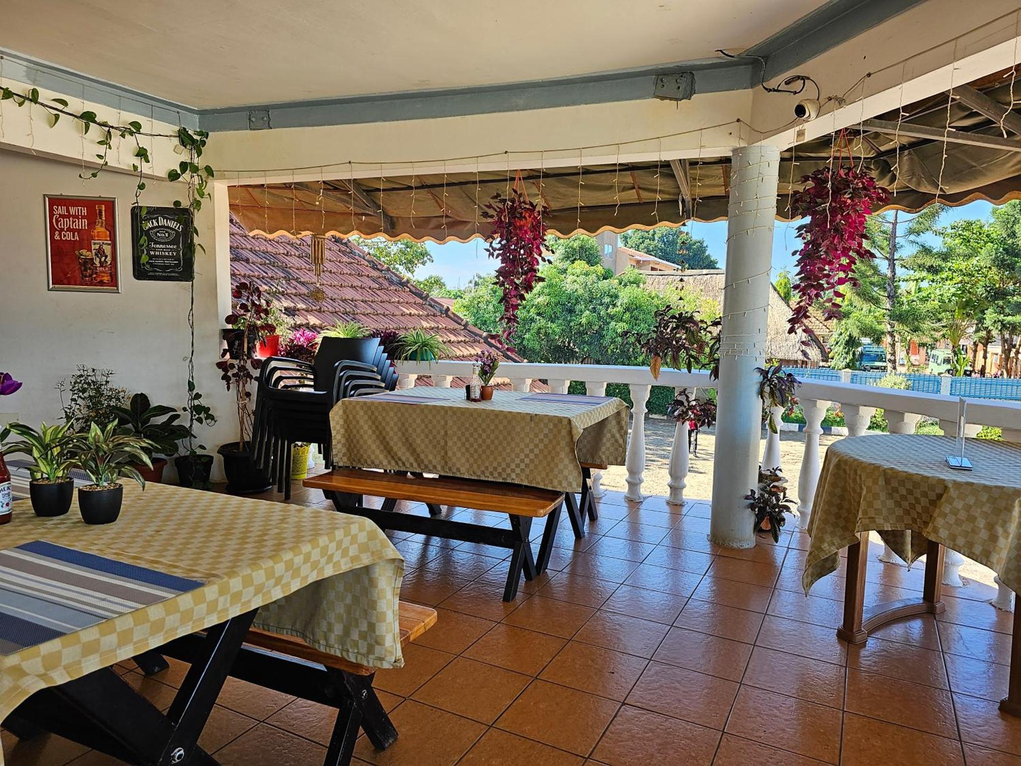 Northern Pearl Gulu Exterior foto